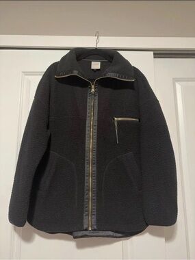 Varley Women’s Black Sherpa Zip-Up Jacket with Gold Trim